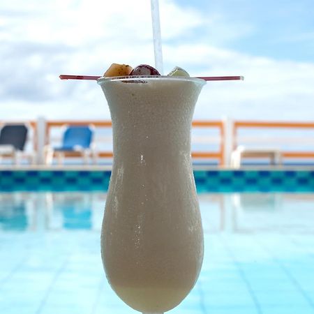 Bird Rock Beach Hotel Бастер Екстер'єр фото