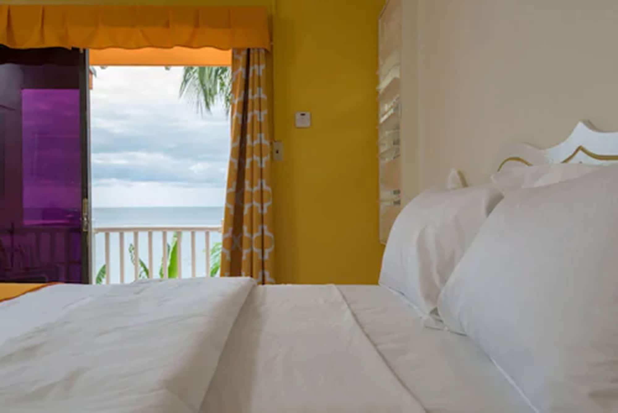 Bird Rock Beach Hotel Бастер Екстер'єр фото