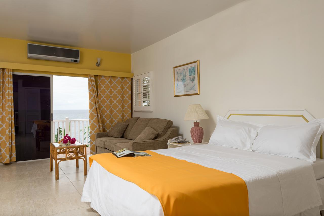 Bird Rock Beach Hotel Бастер Екстер'єр фото